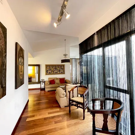 Atico En Plaza De La Constitucion 3 Bedrooms Malaga