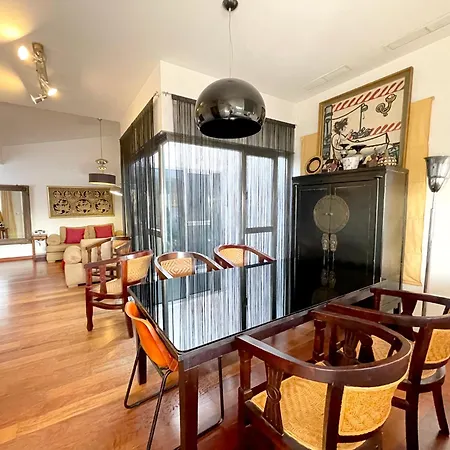 Atico En Plaza De La Constitucion 3 Bedrooms Malaga