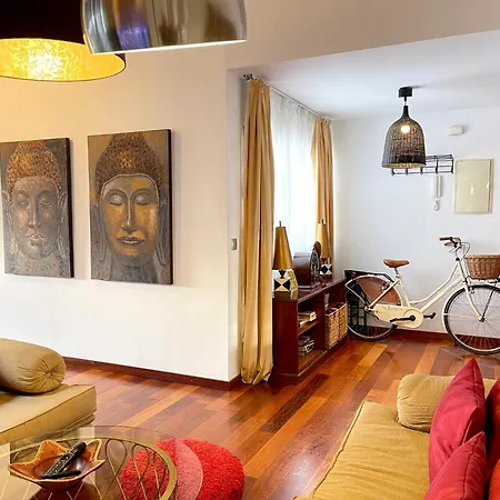 Atico En Plaza De La Constitucion 3 Bedrooms Apartment Malaga